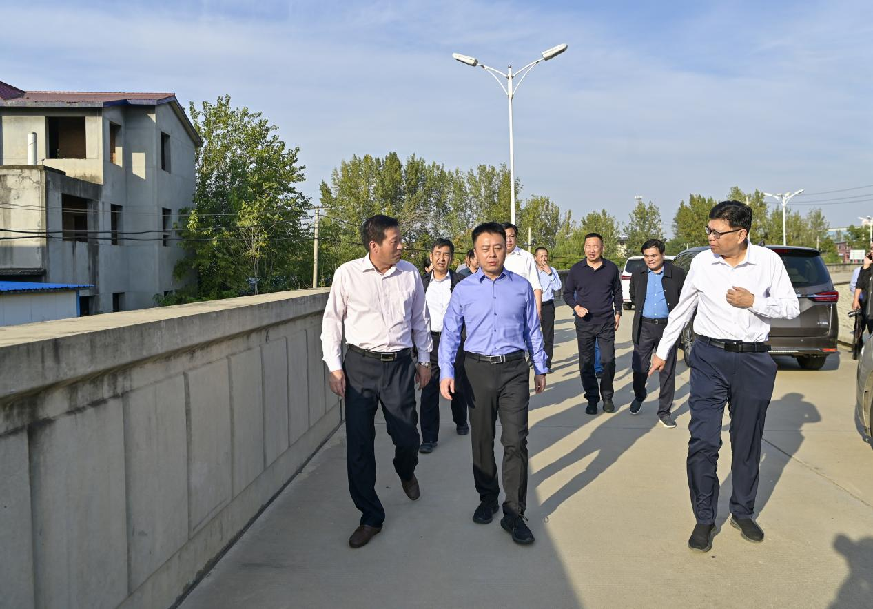副市长刘江到鸭河口水库巡河