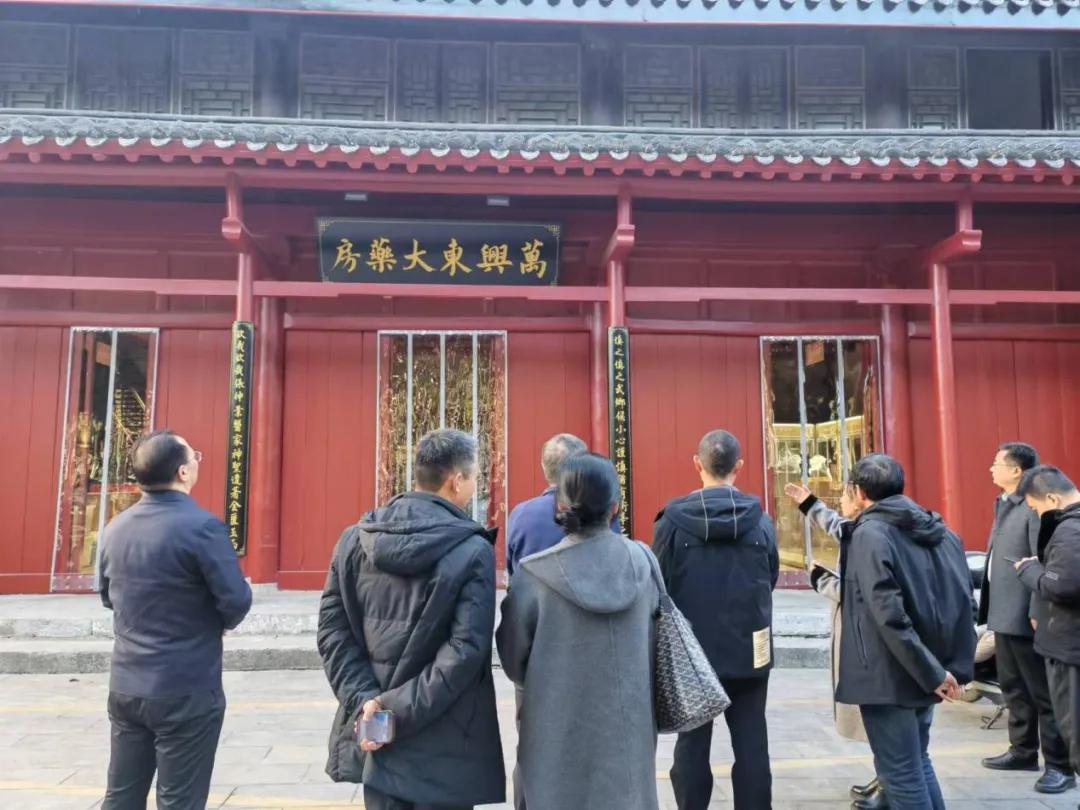 图片2.jpg 图片2.jpg